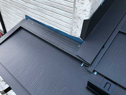 屋根カバー工法の遮熱防水紙
