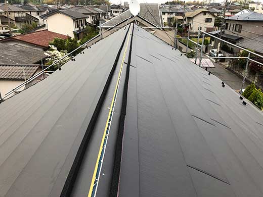 屋根カバー工法の防水紙